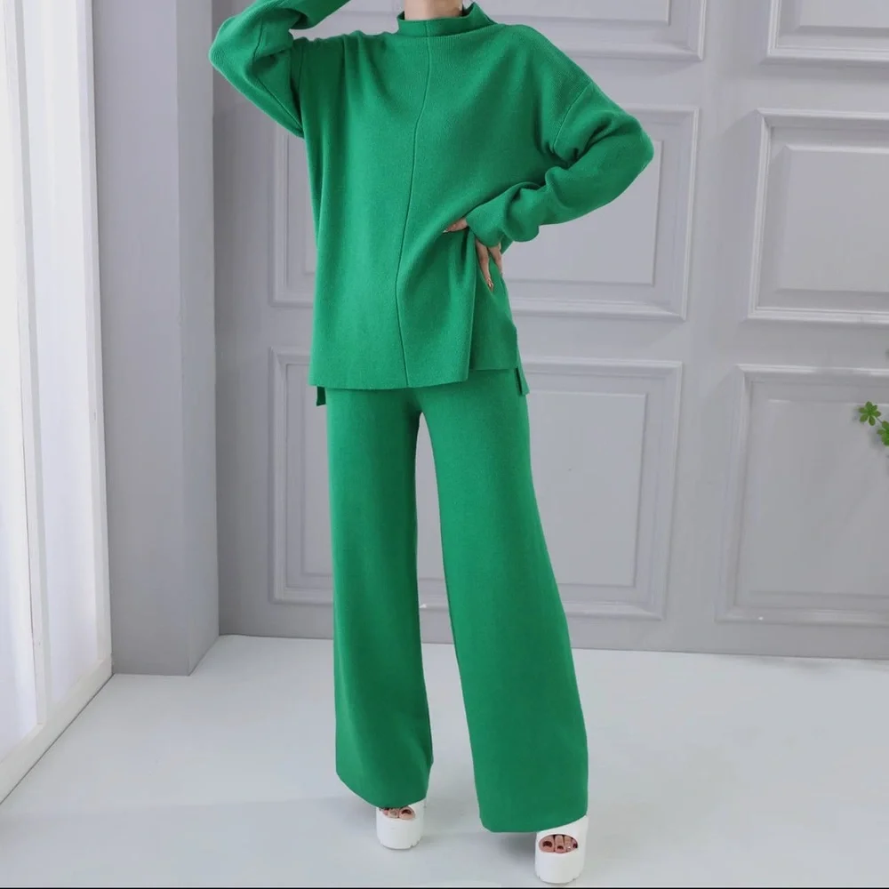 11 MADE IN EUROPE KNIT SWEATER AND PANT SET - Picture 1 of 5